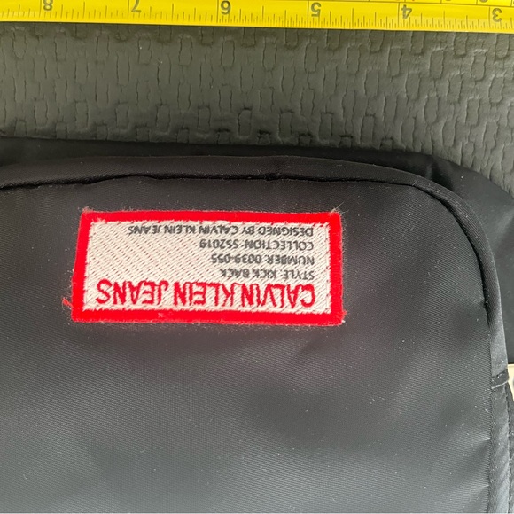 Calvin Klein Jeans Waist Bag - Picture 6 of 6